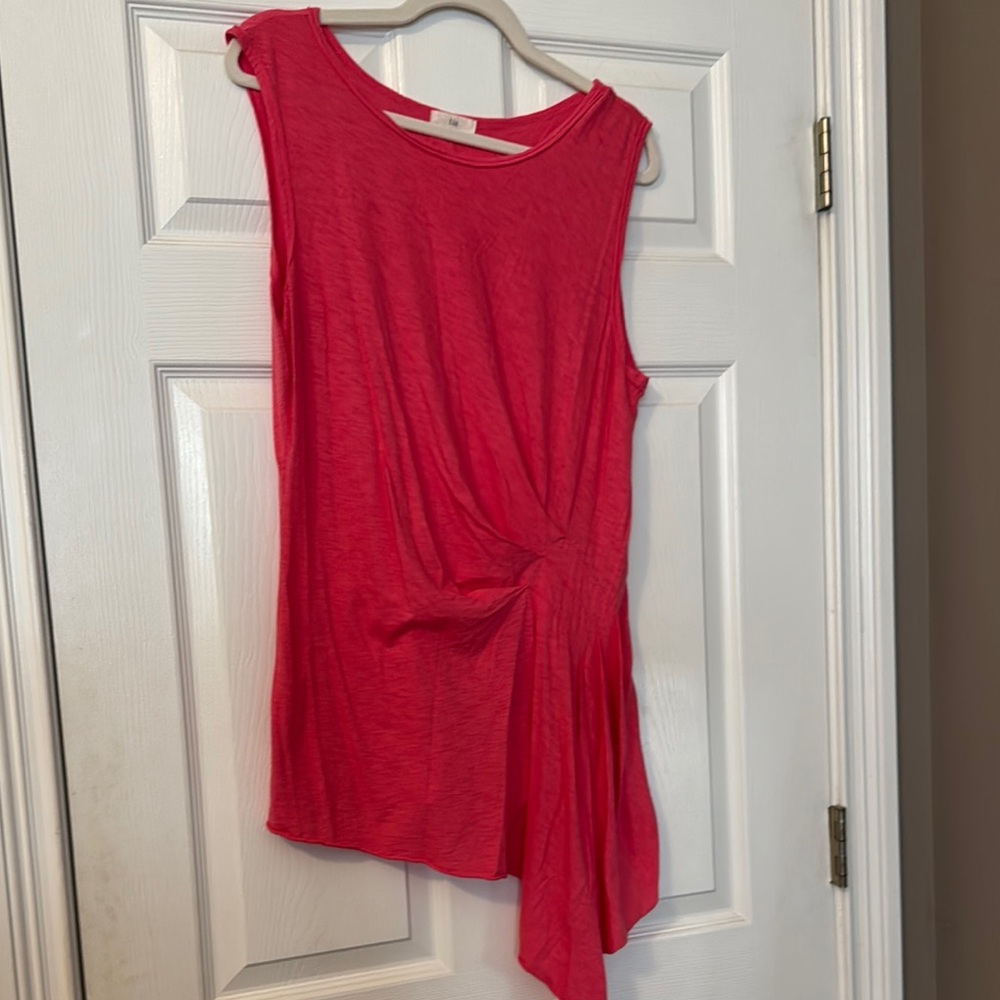 Chic Pink Sleeveless Top from T.la